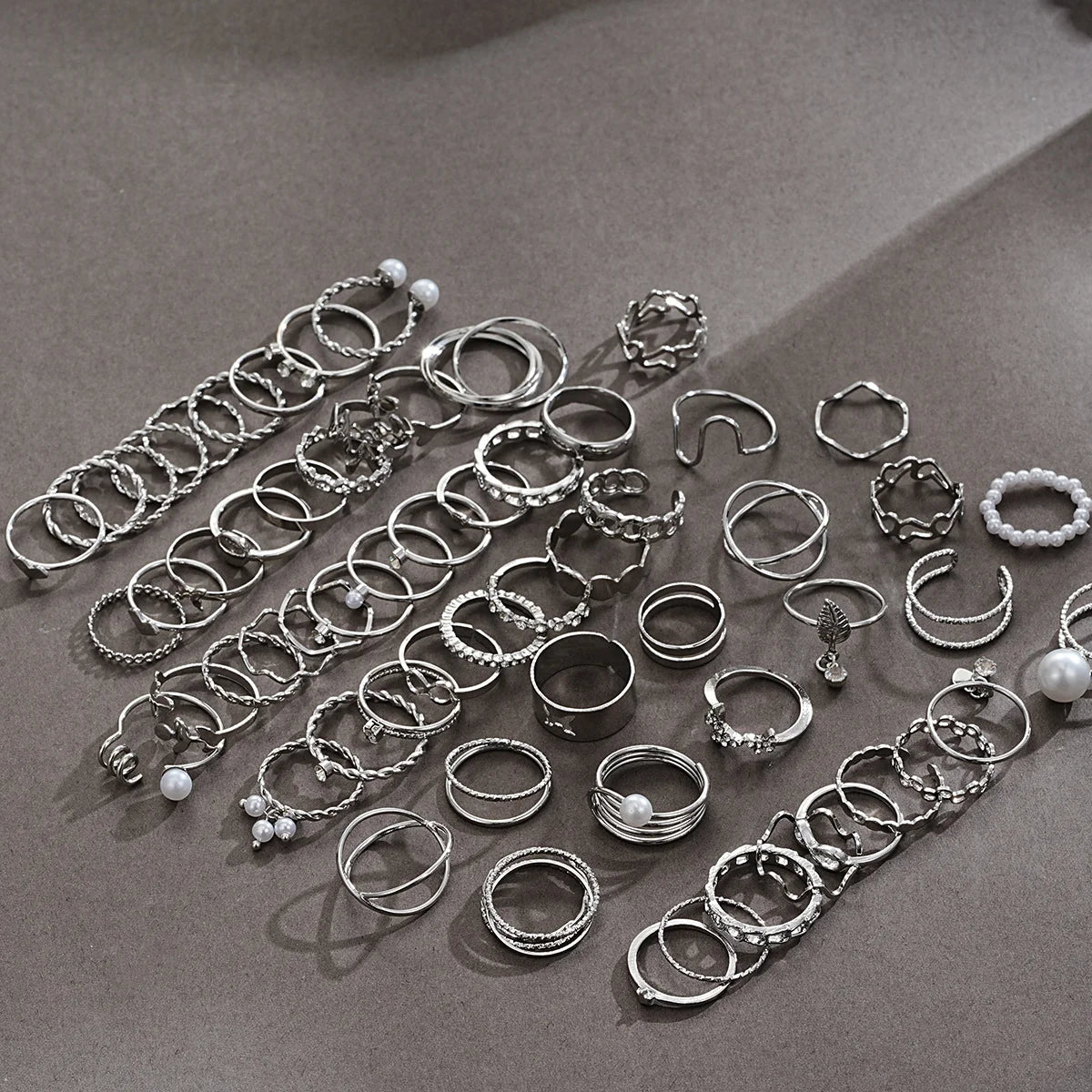 Women’s Pearl Heart Ring